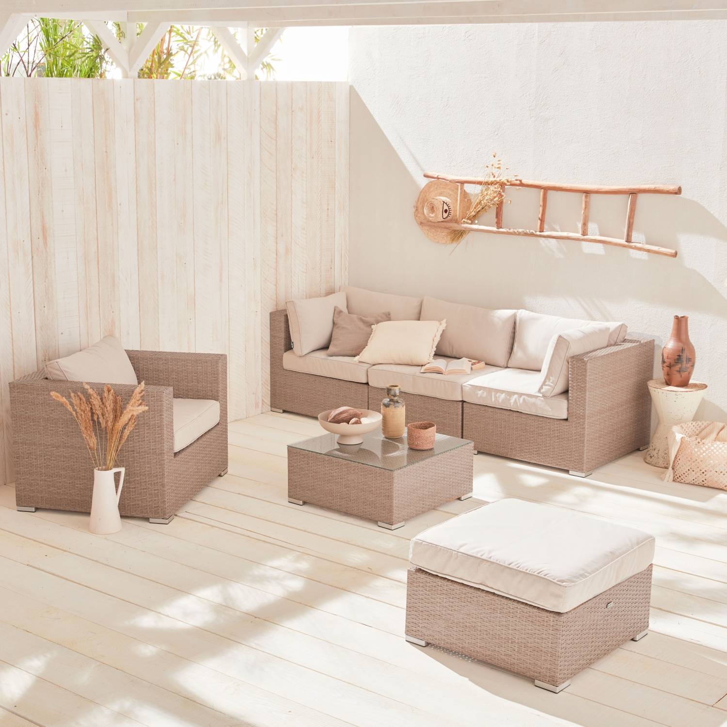 Salon de jardin en résine tressée - Caligari - Beige. Coussins beige - 5 places - 1 fauteuil. 1 fauteuil sans accoudoir. 1 pouf. 2 fauteuils | sweeek - Image 1