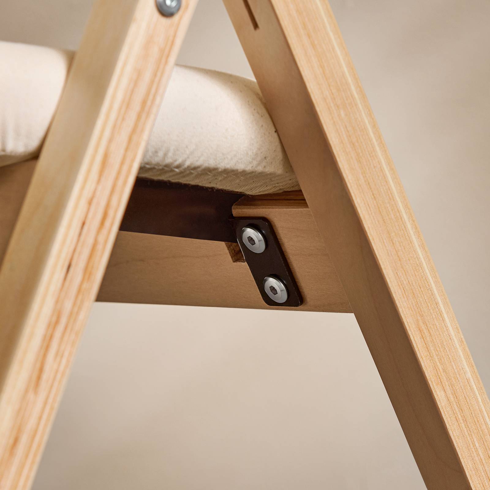 SoBuy Chaise Pliante en Bois avec Assise Rembourrée, Portable et Légère, Blanche - Image 6