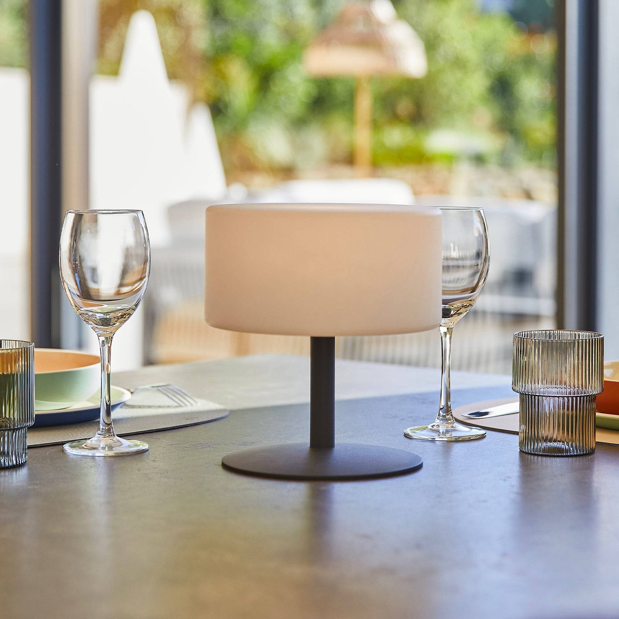 Lumisky - Lampe de table ATLAS Noir Polyéthylène H20CM - Image 2