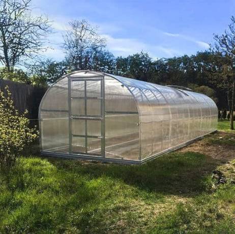 Serre KLASIKA ARCH 3 x 10 m (30 m²), 6 mm avec revêtement en polycarbonate - Image 6