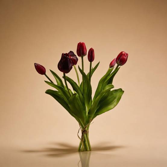 Bouquet de tulipes artificielles rouge profond - 7 tiges - 42 cm - Ø10cm - Plante artificielle - Image 3