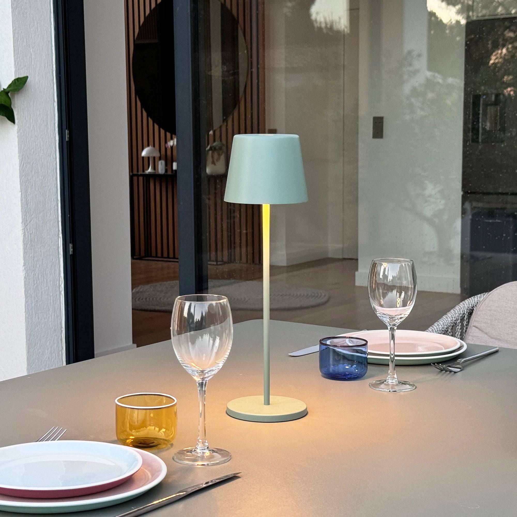 Lumisky - 6 Lampes de table KELLY Vert H38cm + base de chargement - Image 3