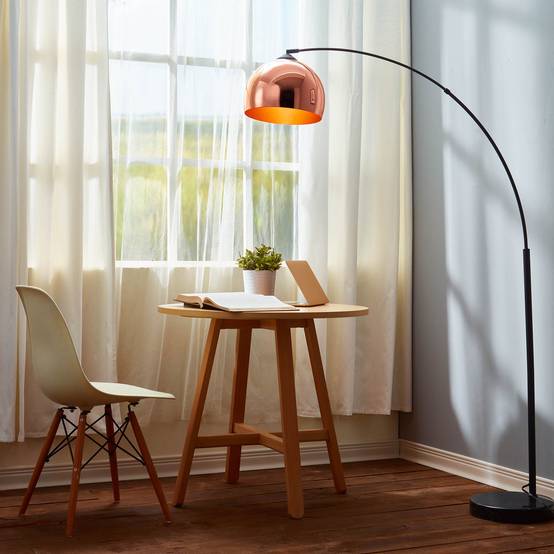Teamson Home - Lampadaire courbé en métal cuivré avec base imitation marbre Teamson Home - Image 1