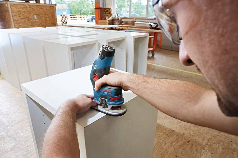 Bosch - Affleureuse sans fil GKF 12V-8Z - Ø6/8 mm - BOSCH - Sans batterie, ni chargeur - 06016B0002 - Image 3