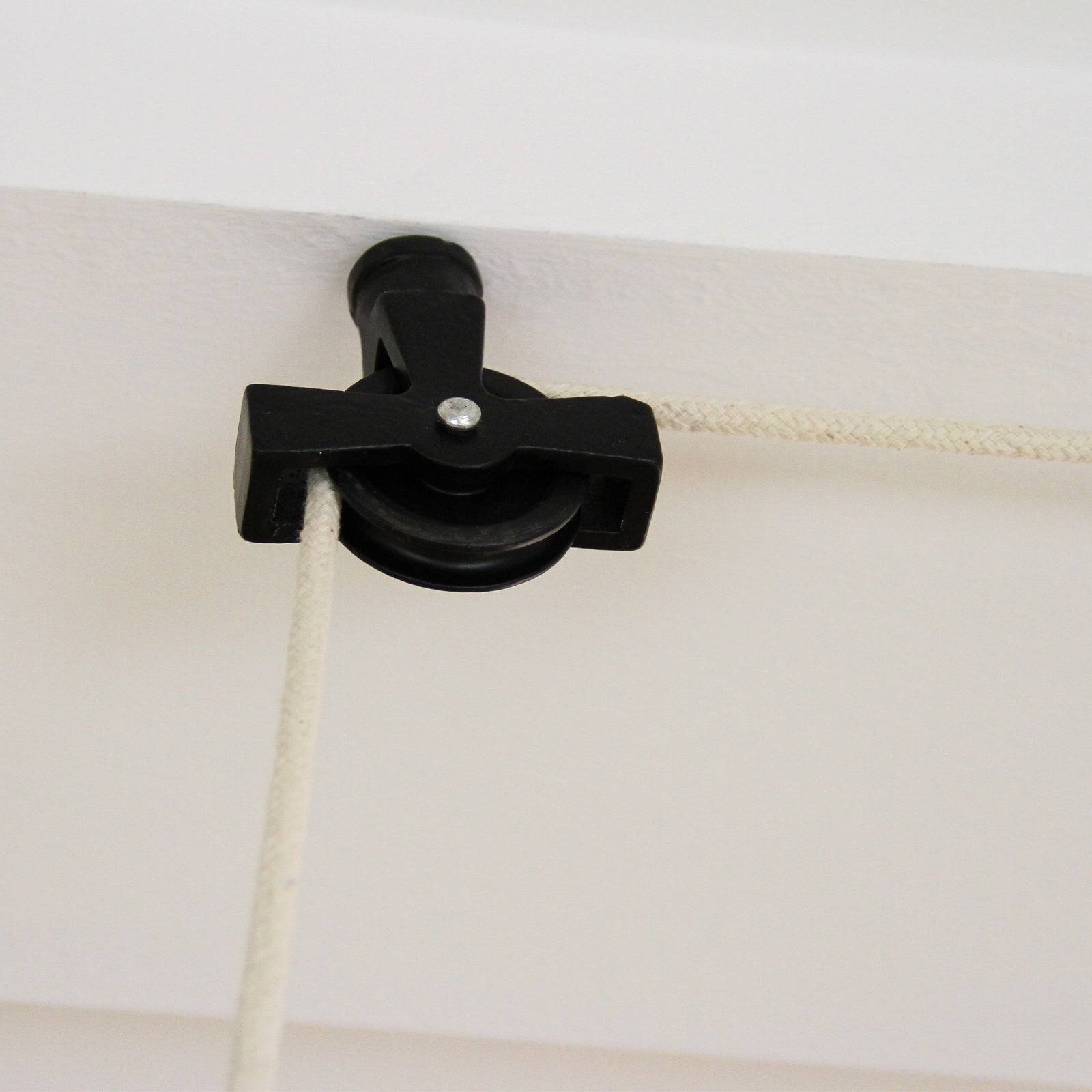 Monstershop - Etendoir à Linge Suspendu de 1,2 Mètre - Poulie Noir - Image 4