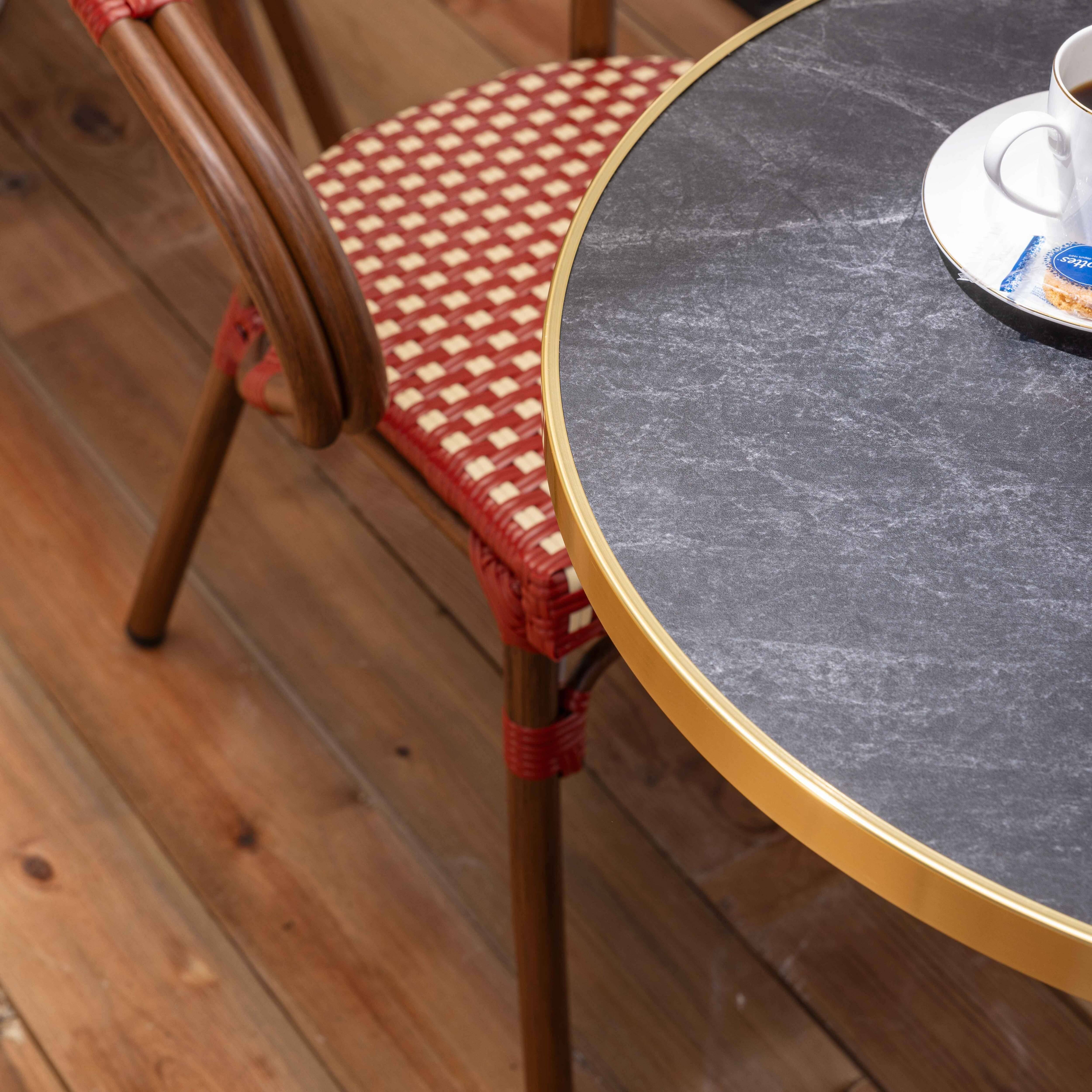 Oviala - Table de terrasse 60 cm inclinable marbre noir et 2 chaises rouge Montmartre - Oviala - Image 4