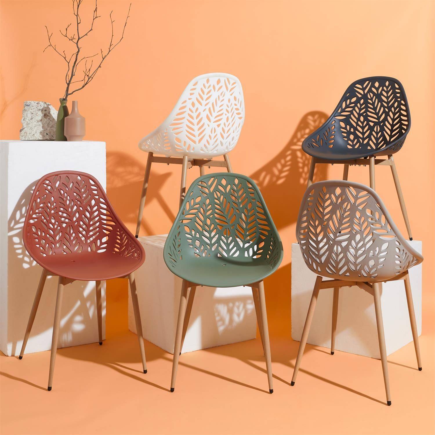 The Home Deco Factory - Lot de 4 chaises d'extérieur Calvi en polypropylène - The Home Deco Factory - Image 4