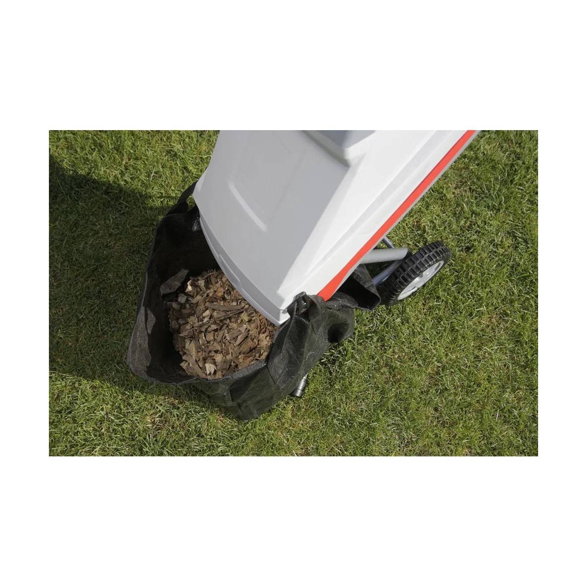 Broyeur de végétaux électrique 2500W Sac 45L 2 Lames acier trempé Branches jusqu'à 45mm IKRA - Image 5