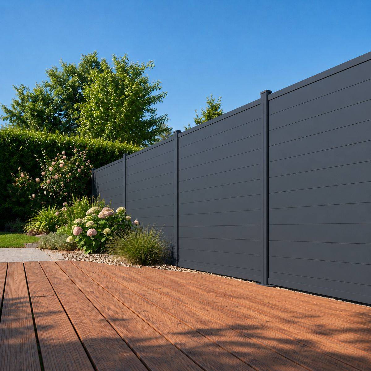 Direct Abris - Kit clôture RECIFE Aluminium anthracite 18,07m poteau 60x70mm gris sur platines 1,7m - Image 6
