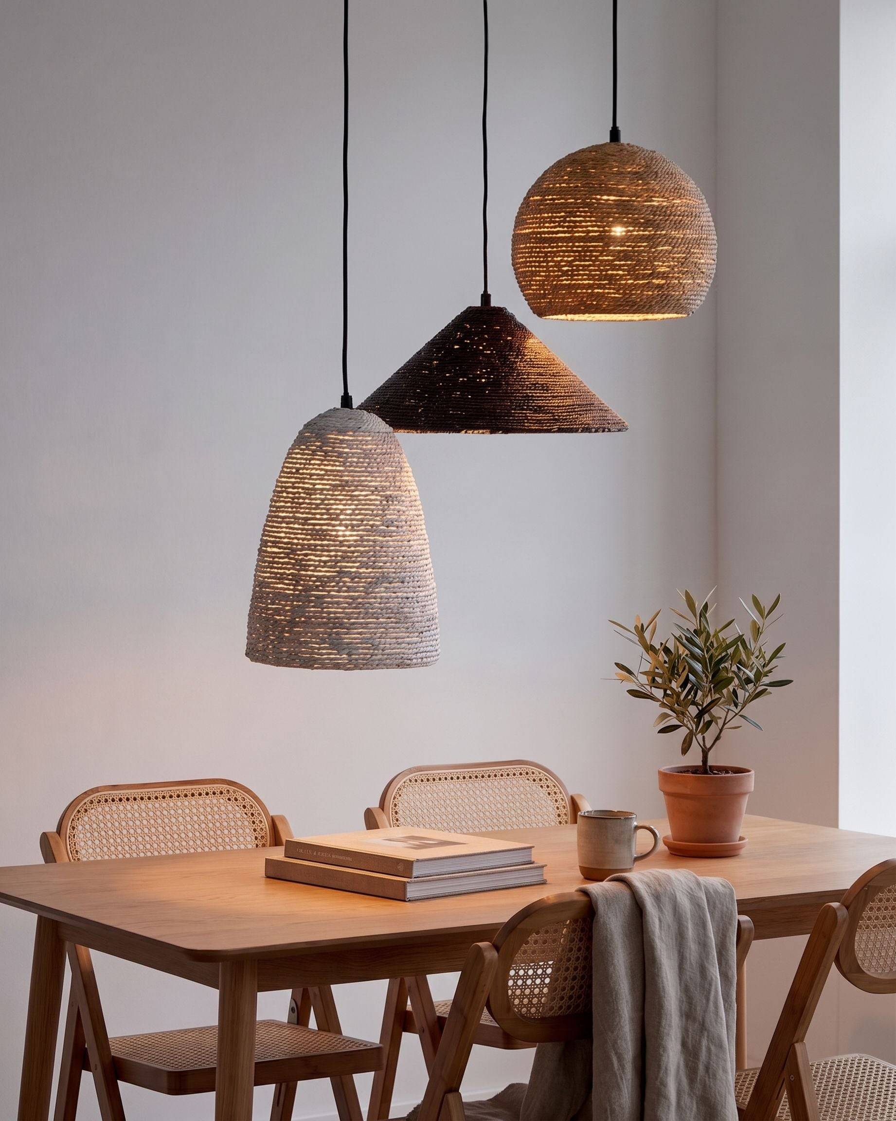 Beliani - Lampe suspension Paille Blanc ENDRICK - 55x55x120- Beliani - Image 1