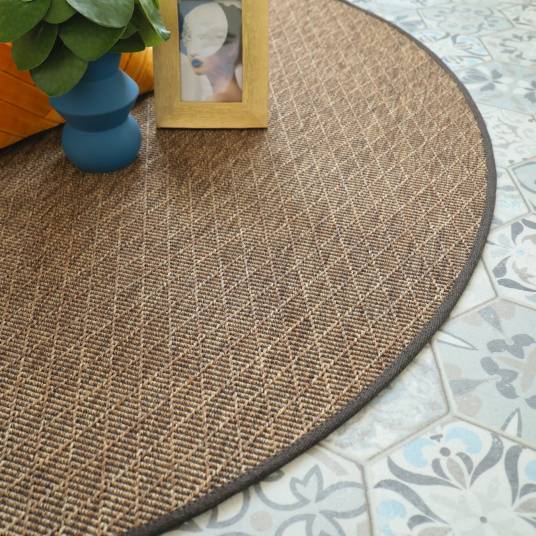 Decoweb - Tapis rond intérieur / extérieur - Timika marron camel - Galon marron - Ø 150 cm - Decoweb - Image 2