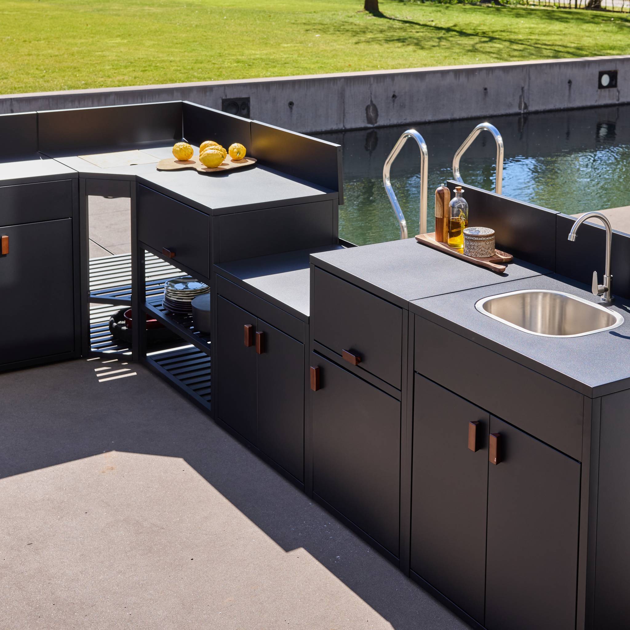 sweeek - Cuisine extérieure 6 modules acier noir - Thira | sweeek - Image 6