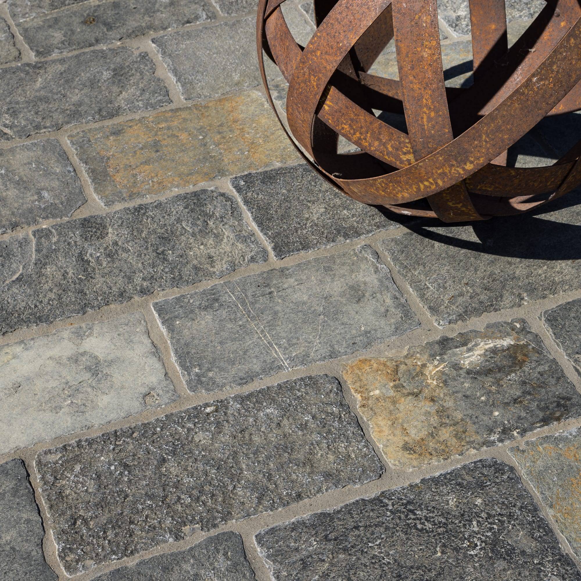 RO'MA Nature - Pavé Pierre de Tandur Noir Longueur Libre x15x2,2 cm (vendu au m²) - RO'MA NATURE