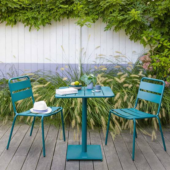 Hesperide - Table de jardin carrée "Phuket" bleu canard 2 places en acier traité époxy Hespéride - Image 1