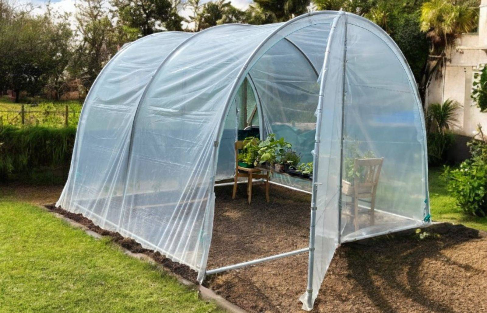 Serre tunnel de jardin - 9m² - 3 x 3 m - pieds arrondis - polyéthylène haute densité - 2 portes pivotantes - LES SERRES TONNEAU - Image 1