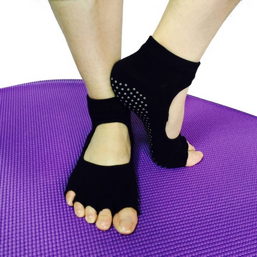 Paire de chaussettes Yoga – Taille unique – Flexibles et Confortables – Antidérapantes – Anti-transpiration – Ultra douce - Sun&Sia - Image 1