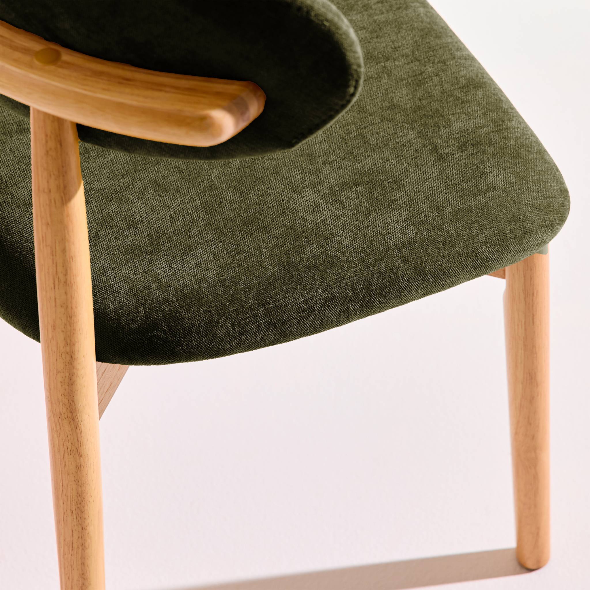 sweeek - Lot de 2 chaises bois d'hévéa naturel et tissu chenille kaki - Paola | sweeek - Image 6