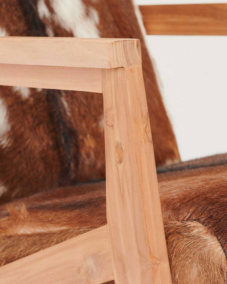 Cow Boy - Fauteuil en teck et peau de chèvre - UNIQKA - Image 6