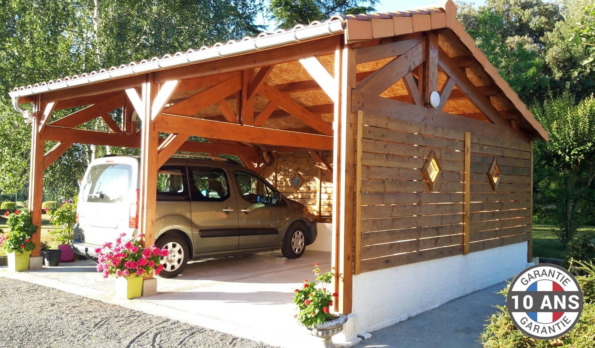 Cpbf Charpentes - Carport  deux pentes faitage décalé, 600cm x 500cm, bois DOUGLAS Français  (Charpente en bois-auvent-abri voiture),  30 m². Garantie 10 ans - Image 1