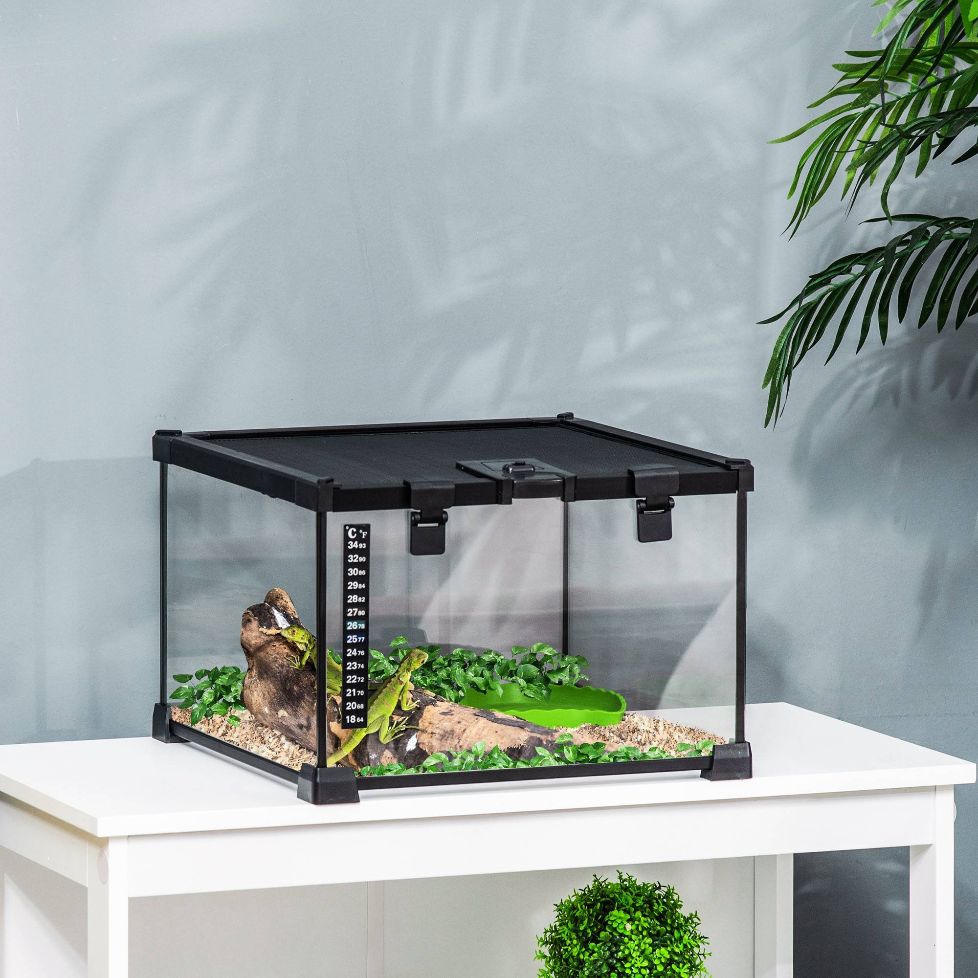 Boîtier reptile 50×30×35cm noir, panneau arrière, fermeture rotative sécurisée, ventilation frontale - Image 3