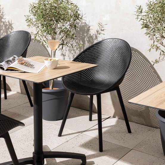 Oviala - Lot de 4 chaises de terrasse en plastique noires Buda - Oviala - Image 4