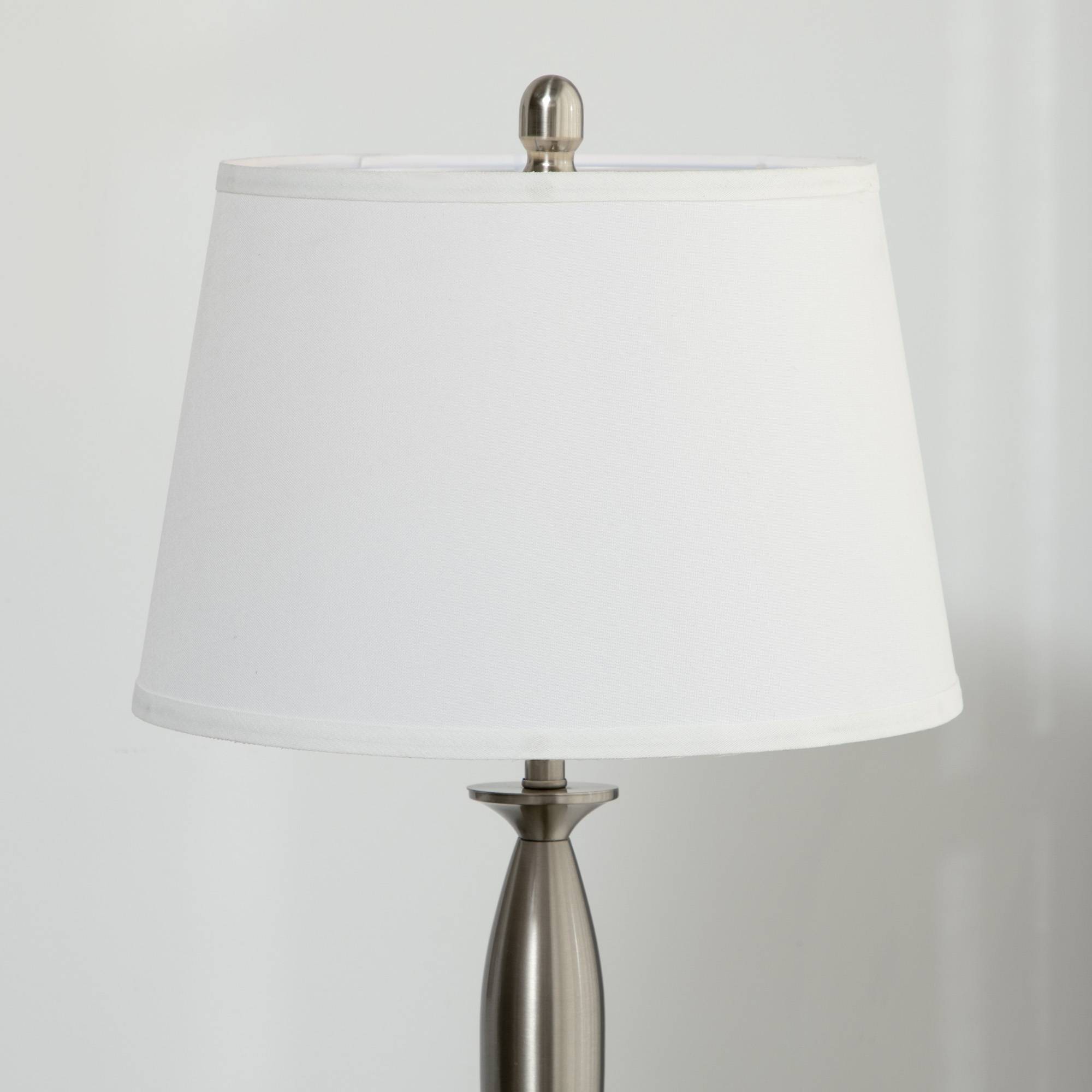 Ensemble de luminaires 3 pièces. 1 lampadaire, 2 lampes de table, aspect lin ; 38 cm x 38 cm x 158 cm, argent et blanc - Image 9