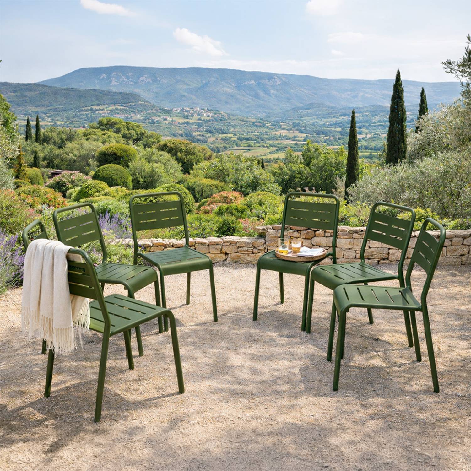 Concept Usine - Lot de 6 chaises de jardin empilables vertes BERGAME - Image 4