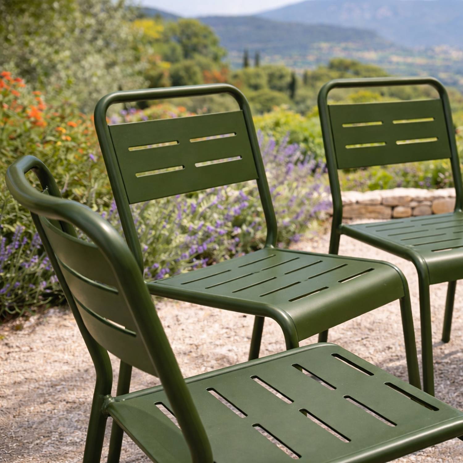 Concept Usine - Lot de 6 chaises de jardin empilables vertes BERGAME - Image 5