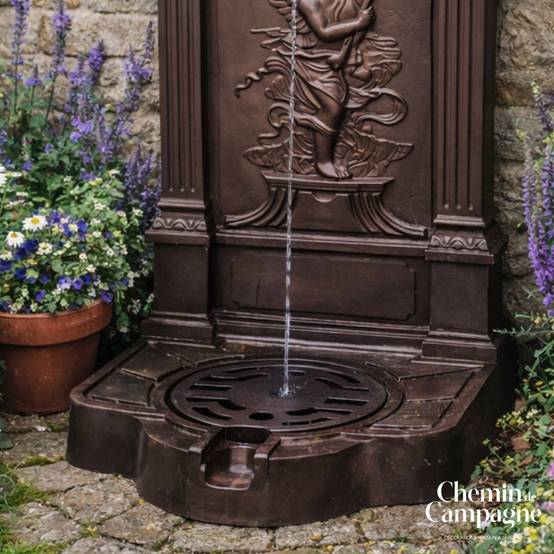 Chemin De Campagne - Fontaine de jardin extérieur fonte aluminium marron ange 84cm Chemin de campagne - Image 4