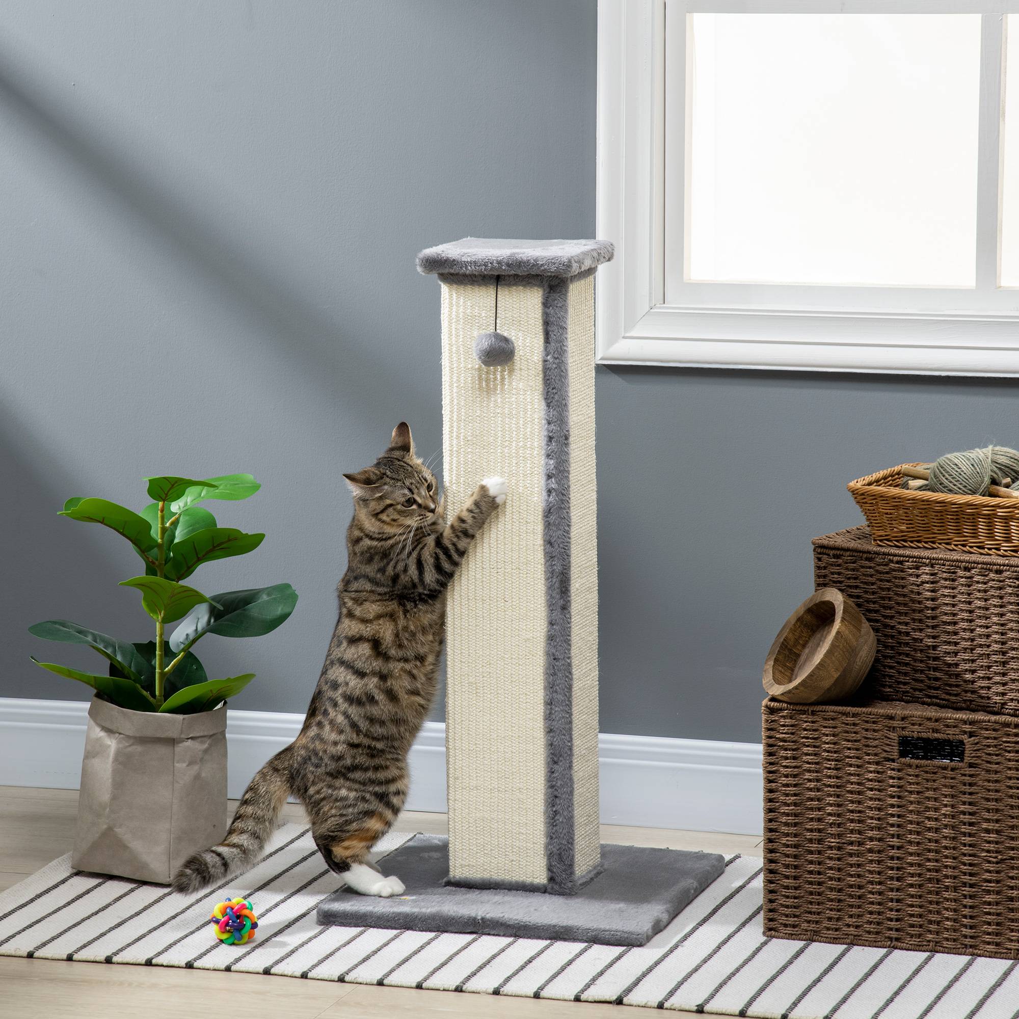 Sans Marque - Tiragraffi per Gatti con Pallina, Palo en Sisal e Rivestimento en Peluche, 41x41x81 cm, Grigio - Image 3