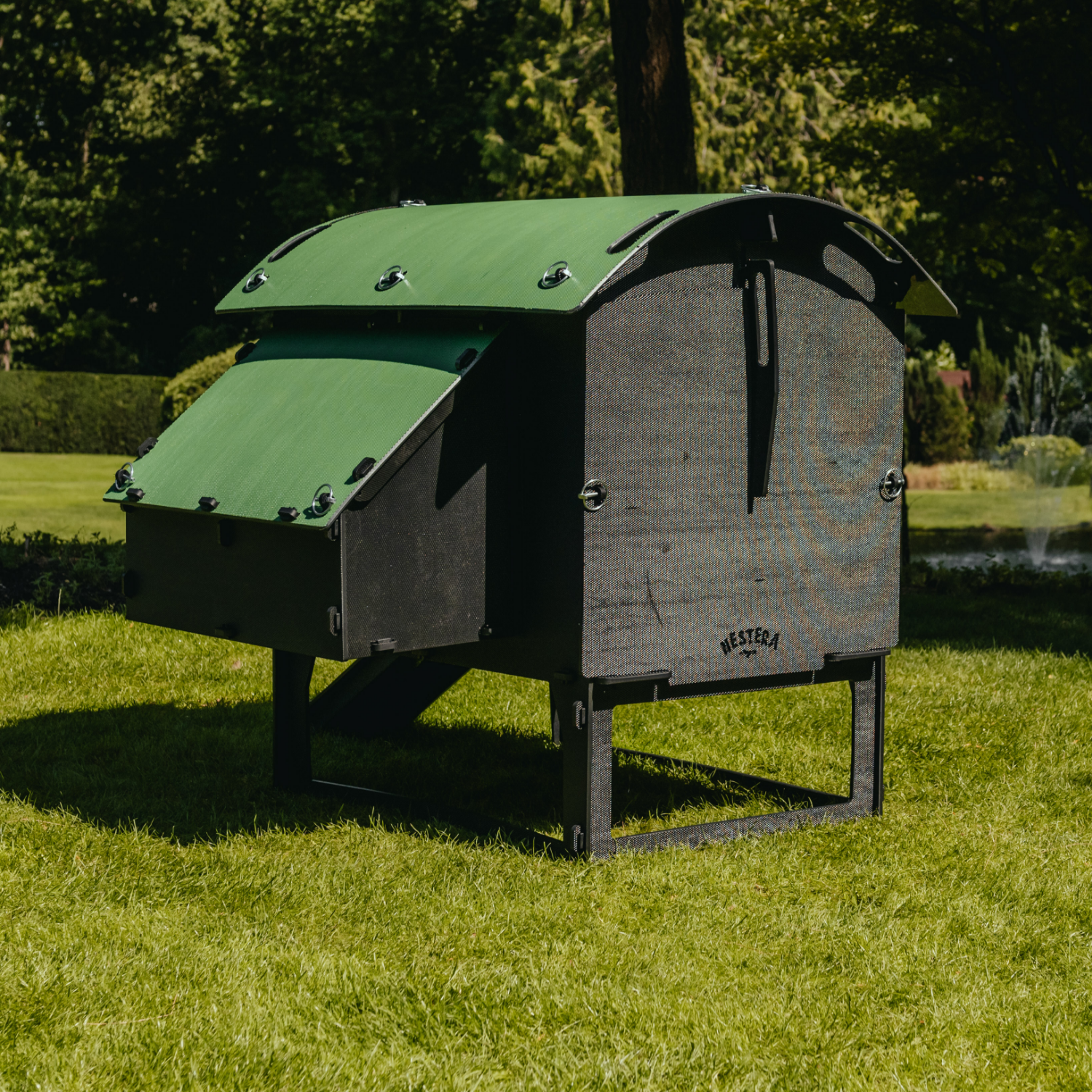 Poulailler Nestera The Lodge Medium 5 poules - Plastique recyclé - garanti 25 ans - Image 4