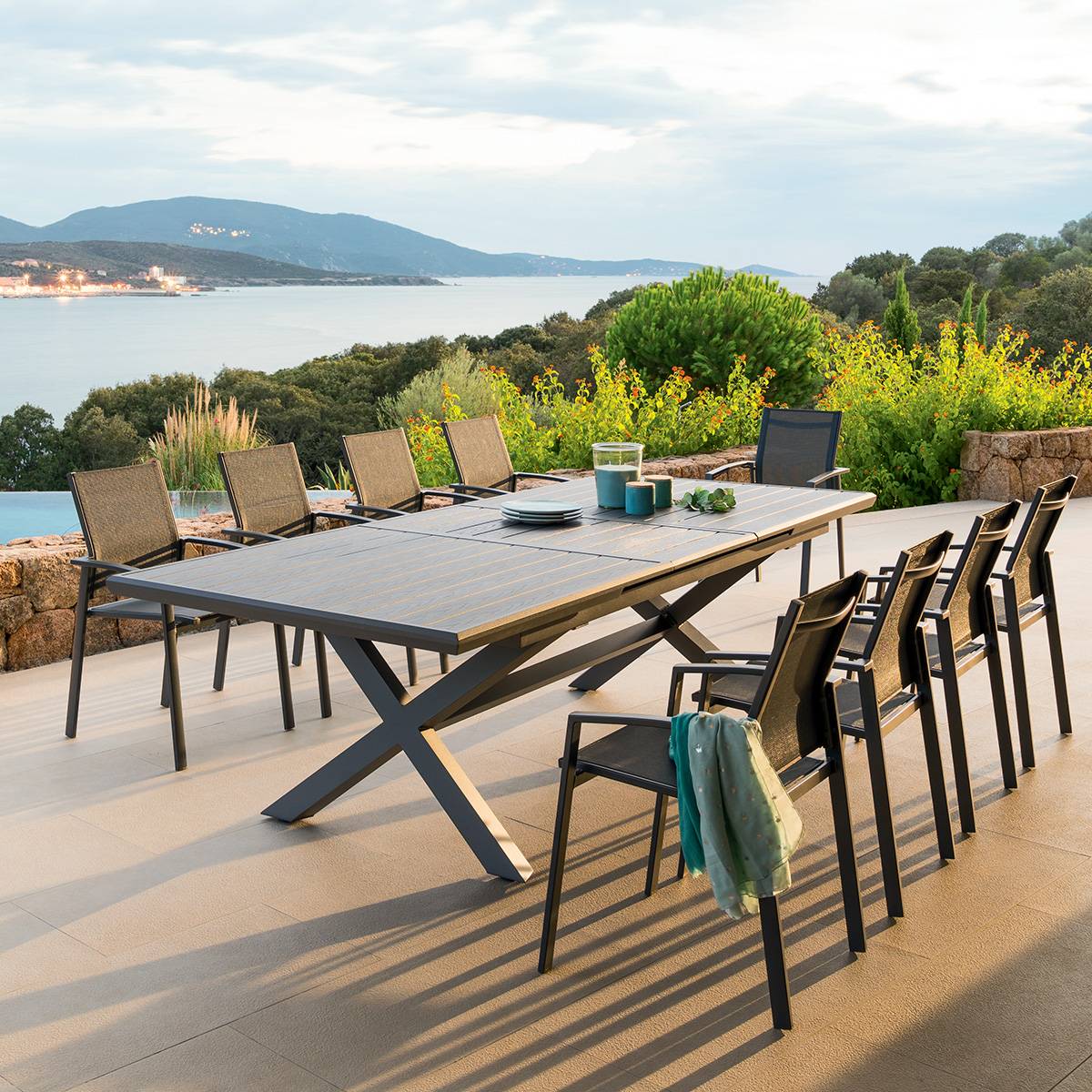 Hesperide - Table de jardin extensible "Axiome" ardoise granitée 10 places en aluminium traité époxy Hespéride - Image 1