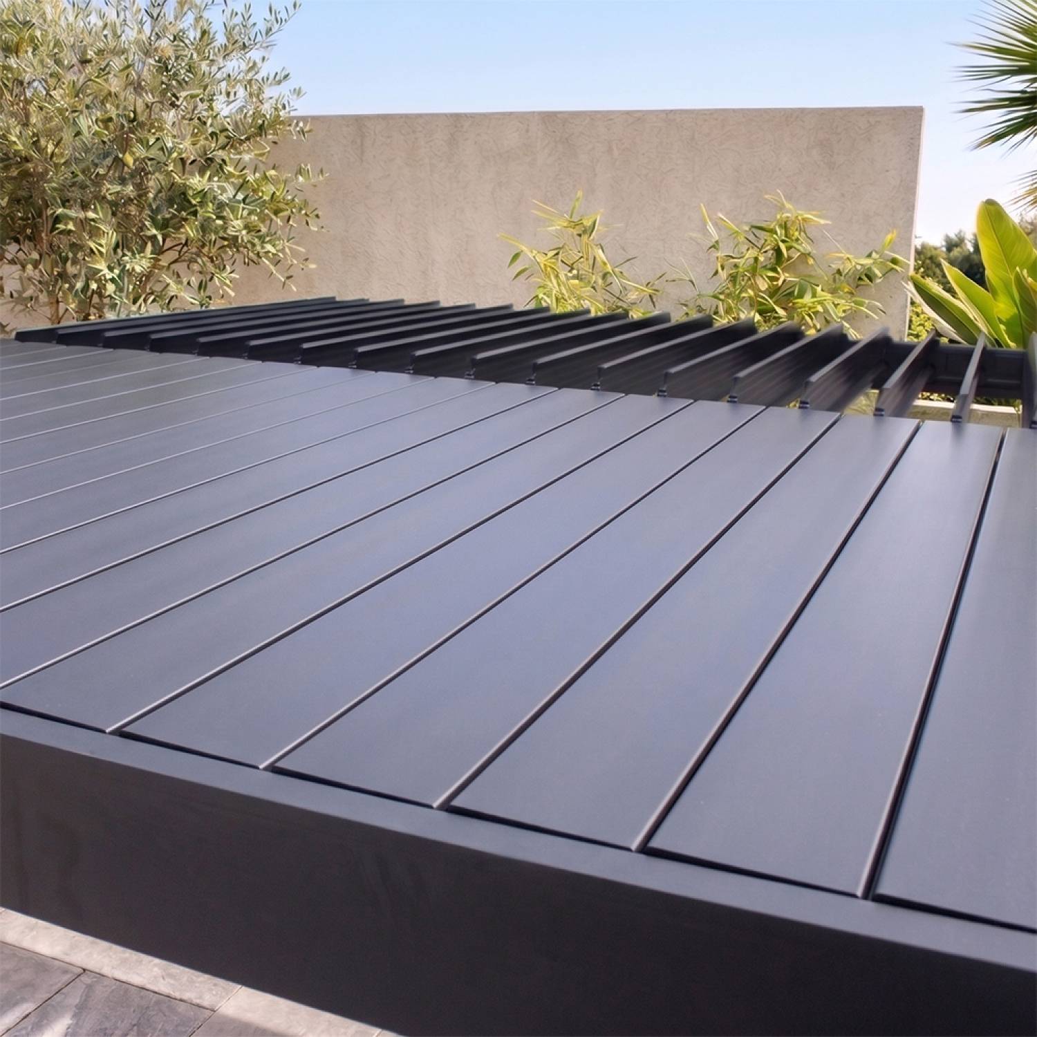 Pergola bioclimatique adossée en aluminium noir 3x3m SIFNOS - Image 6