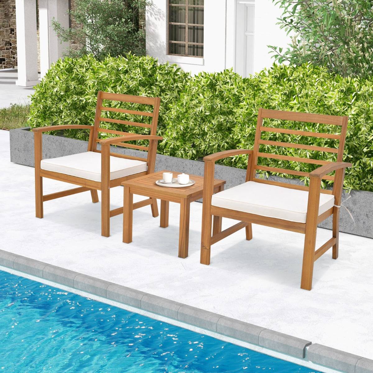 Helloshop26 - 3pcs salon de jardin en bois d'acacia 2 personnes conception à lattes coussins ensemble de table et 2 chaises blanc - Image 2