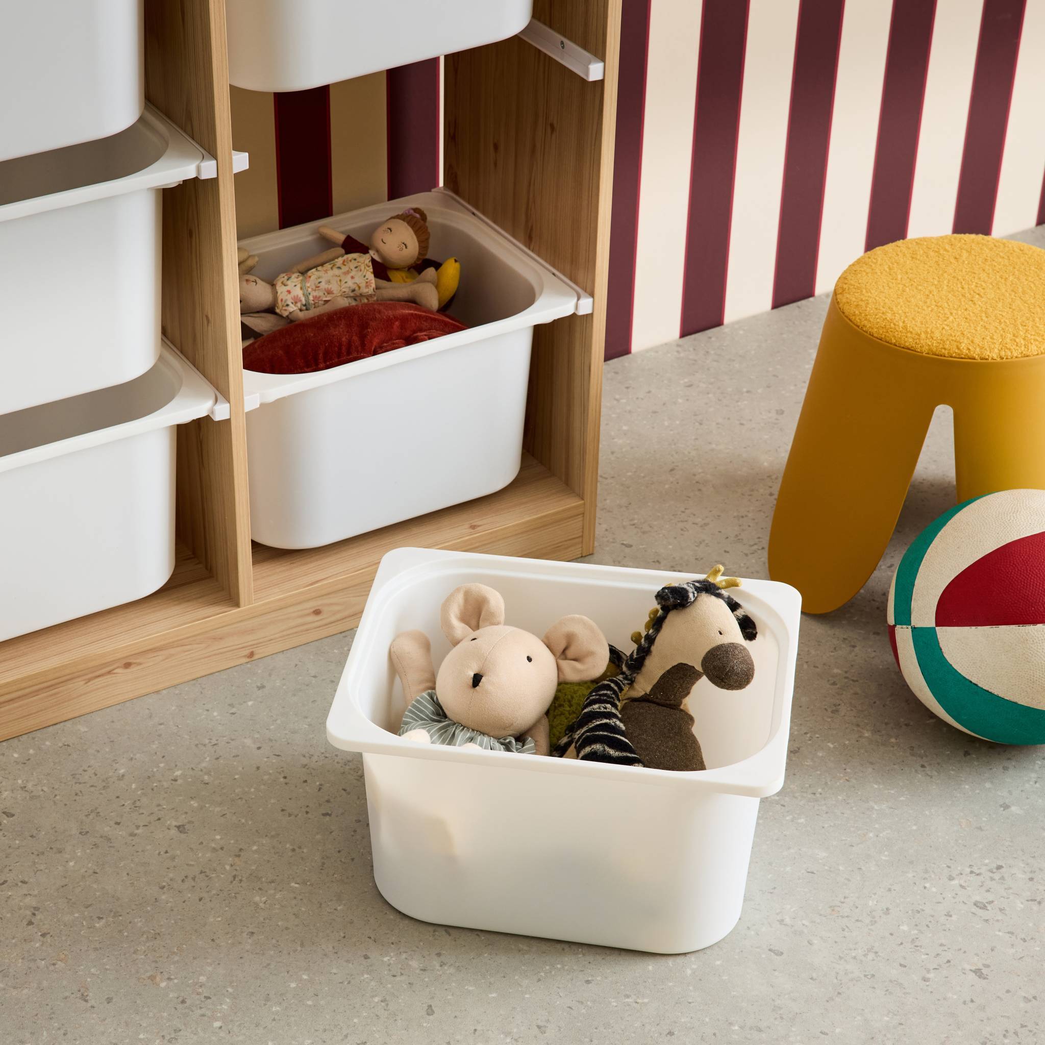sweeek - Meuble de rangement enfant. naturel. 6 bacs de rangement en plastique  | sweeek - Image 6