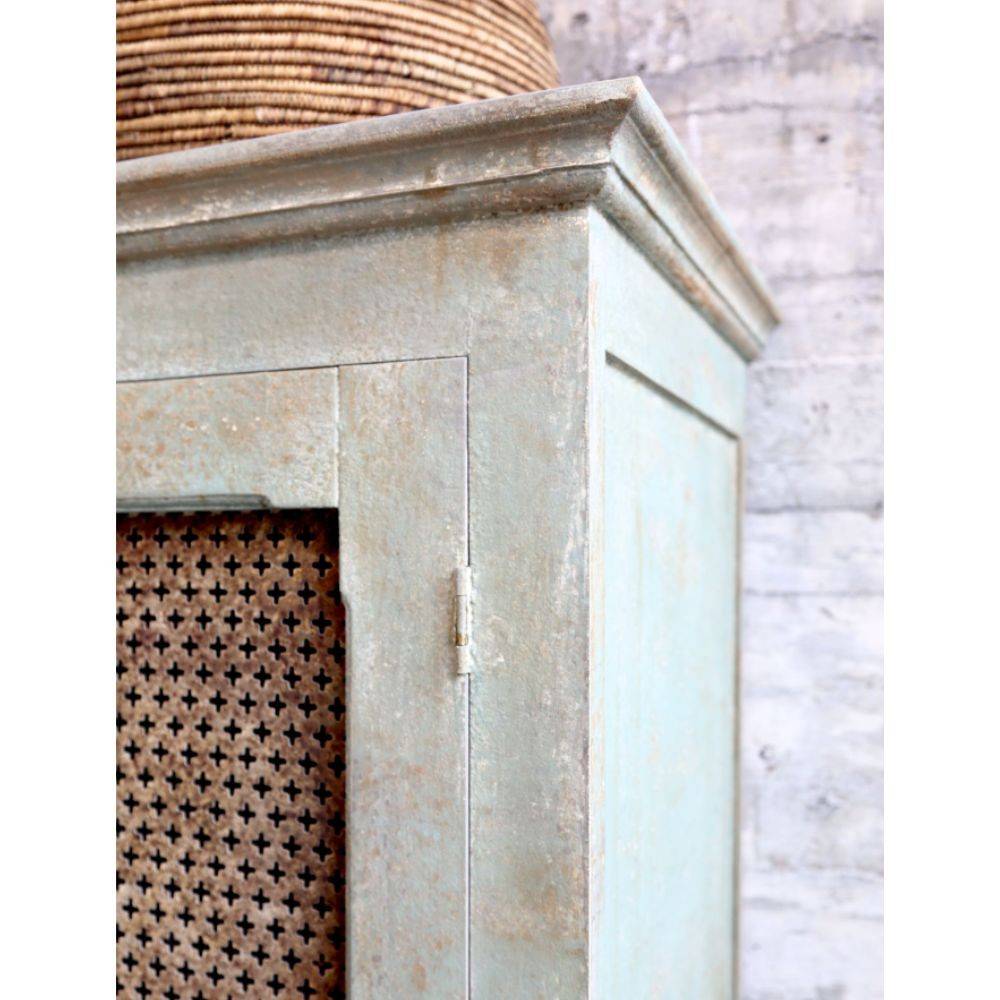 Chemin De Campagne - Armoire antique de lin en bois de pin bleu opale 113.5 x 44.5 x 184 cm Chemin de campagne - Image 4