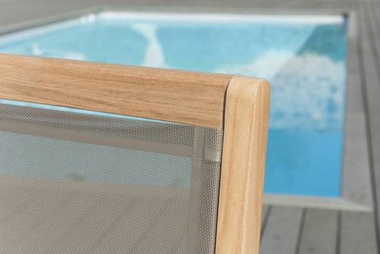 FUN - Ensemble de 2 fauteuils jardin bois teck / textilène gris - Image 4