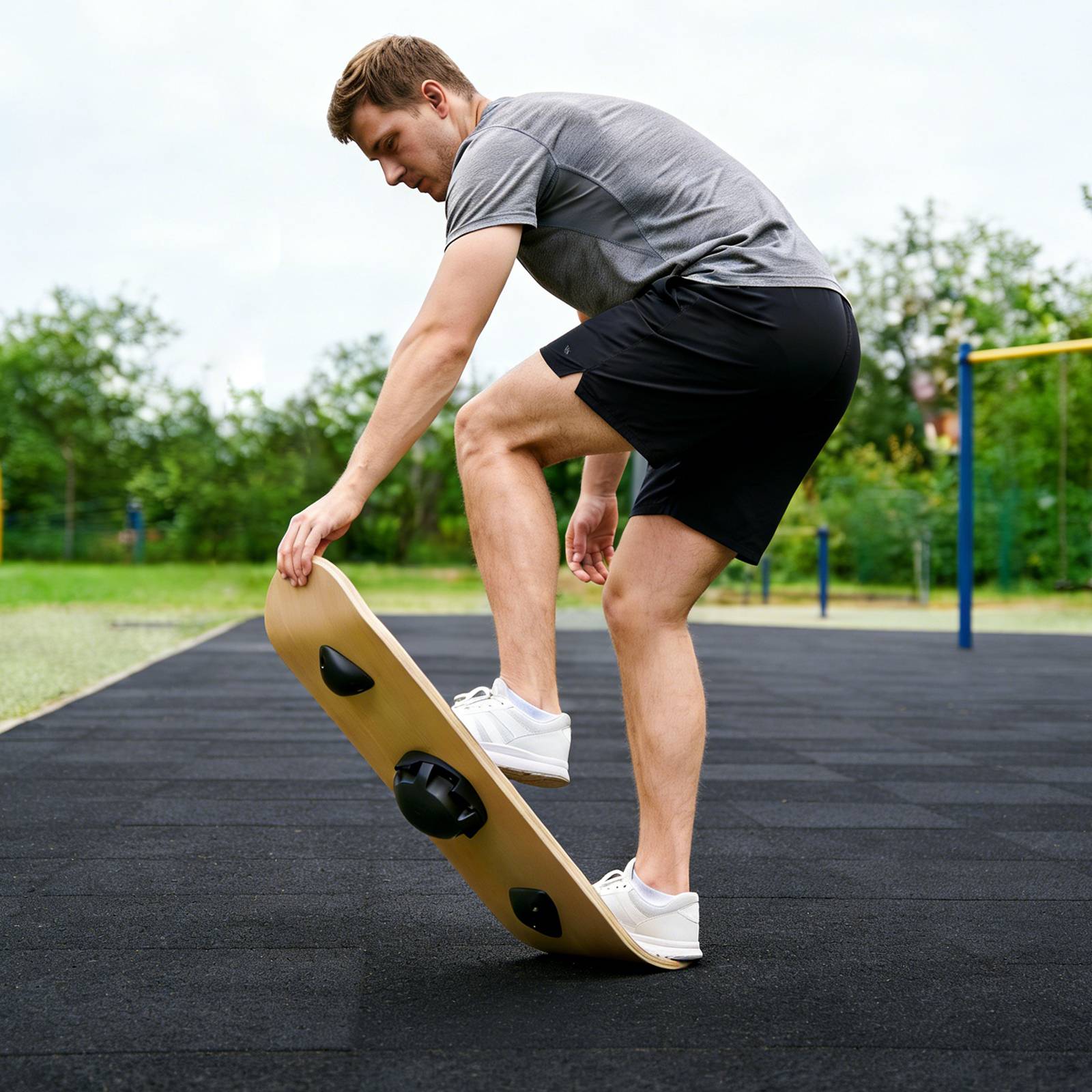 Vevor - VEVOR Planche d'équilibre 70 cm, base réglable 3 niveaux, rotation 360°, bois multicouche antidérapant, 200 kg, pour fitness et proprioception. - Image 8