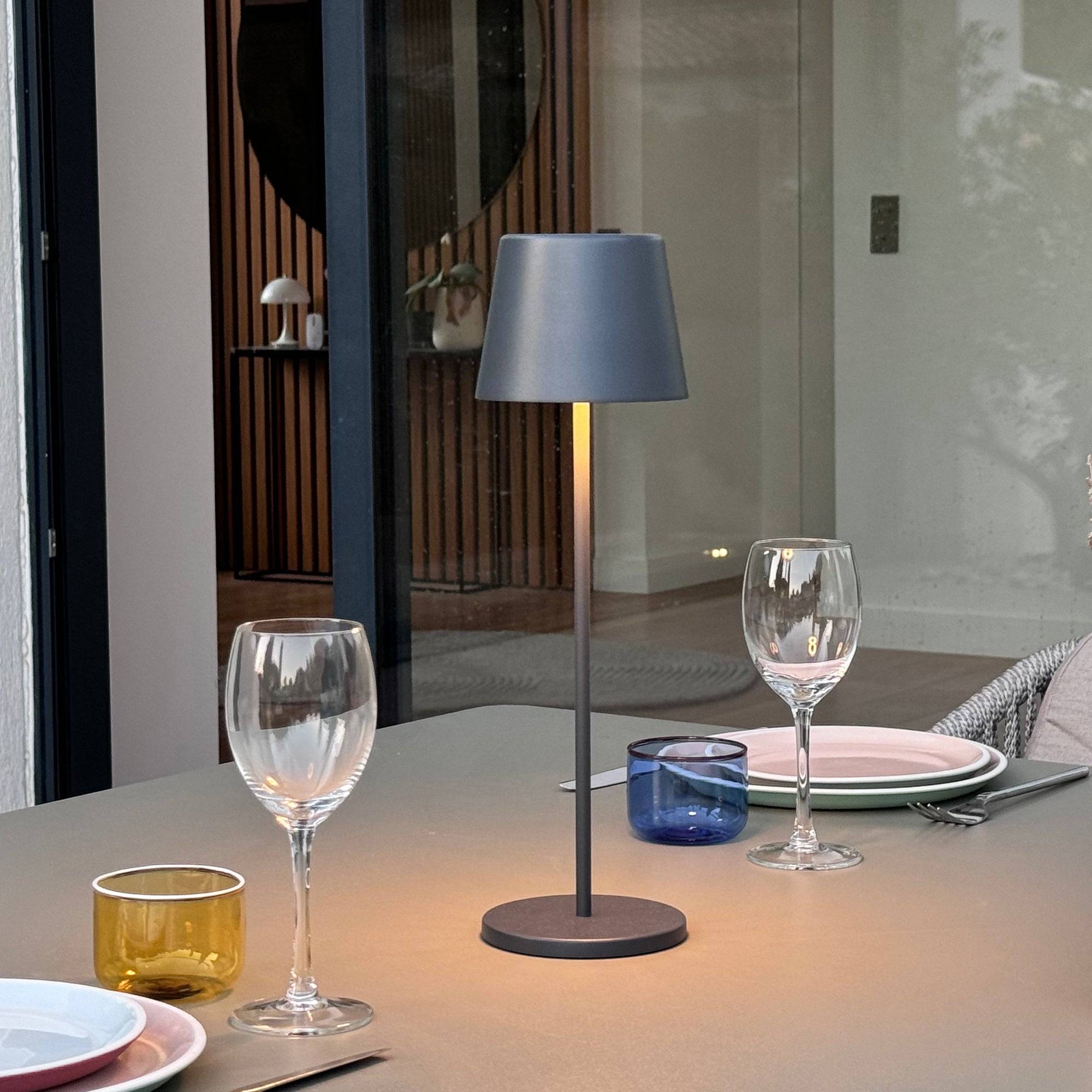 Lumisky - 6 Lampes de table KELLY Gris H38cm + base de chargement - Image 4