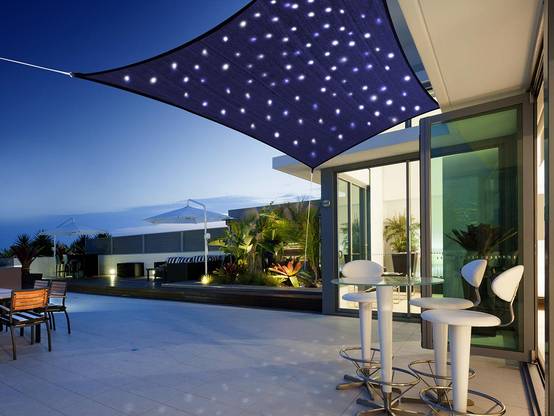 Voile d'ombrage rectangulaire 100 Leds 3 x 2 m - Jardiline - Image 1