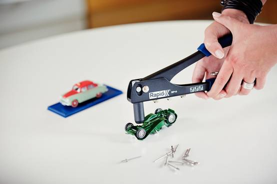 Rapid - Lot pince à riveter RAPID RP10 avec 100 rivets aluminium Ø3,2 / 4,0 et 4,8. - Image 3
