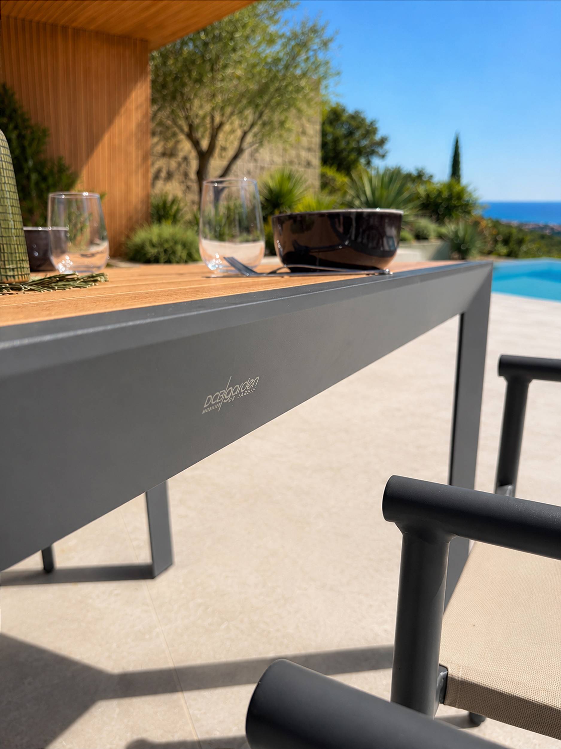 Dcb Garden - Ensemble repas de jardin 4 à 6 places en alu - Gris anthracite - TONGA - Image 4