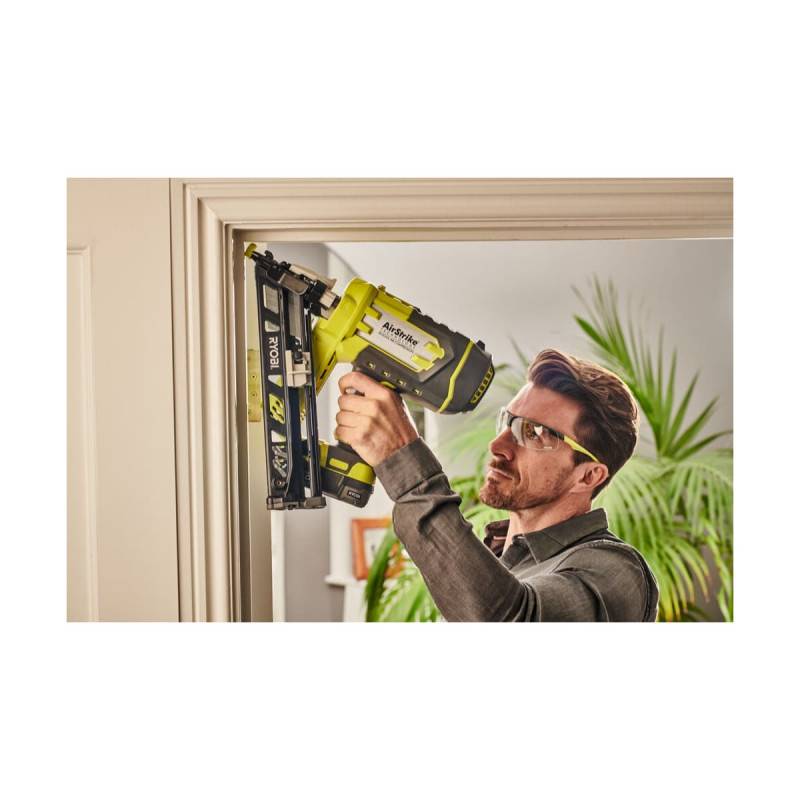Ryobi - Cloueur de finition incliné à air comprimé RYOBI 18V One+ - 15 G - sans batterie ni chargeur - R15GN18-0 - Image 2