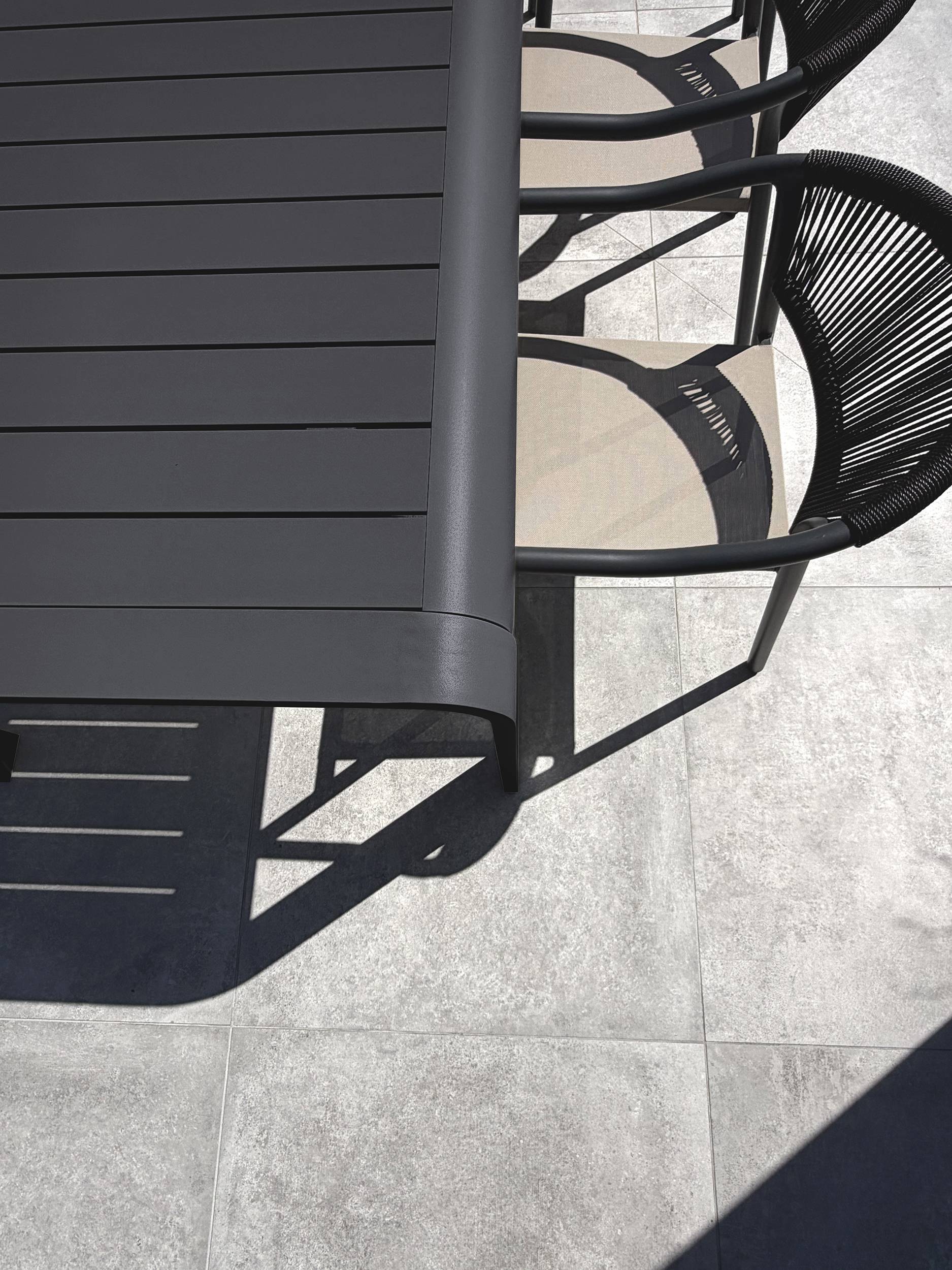 Dcb Garden - Ensemble repas de jardin en aluminium 6 places - Gris anthracite - HANOI - Image 5
