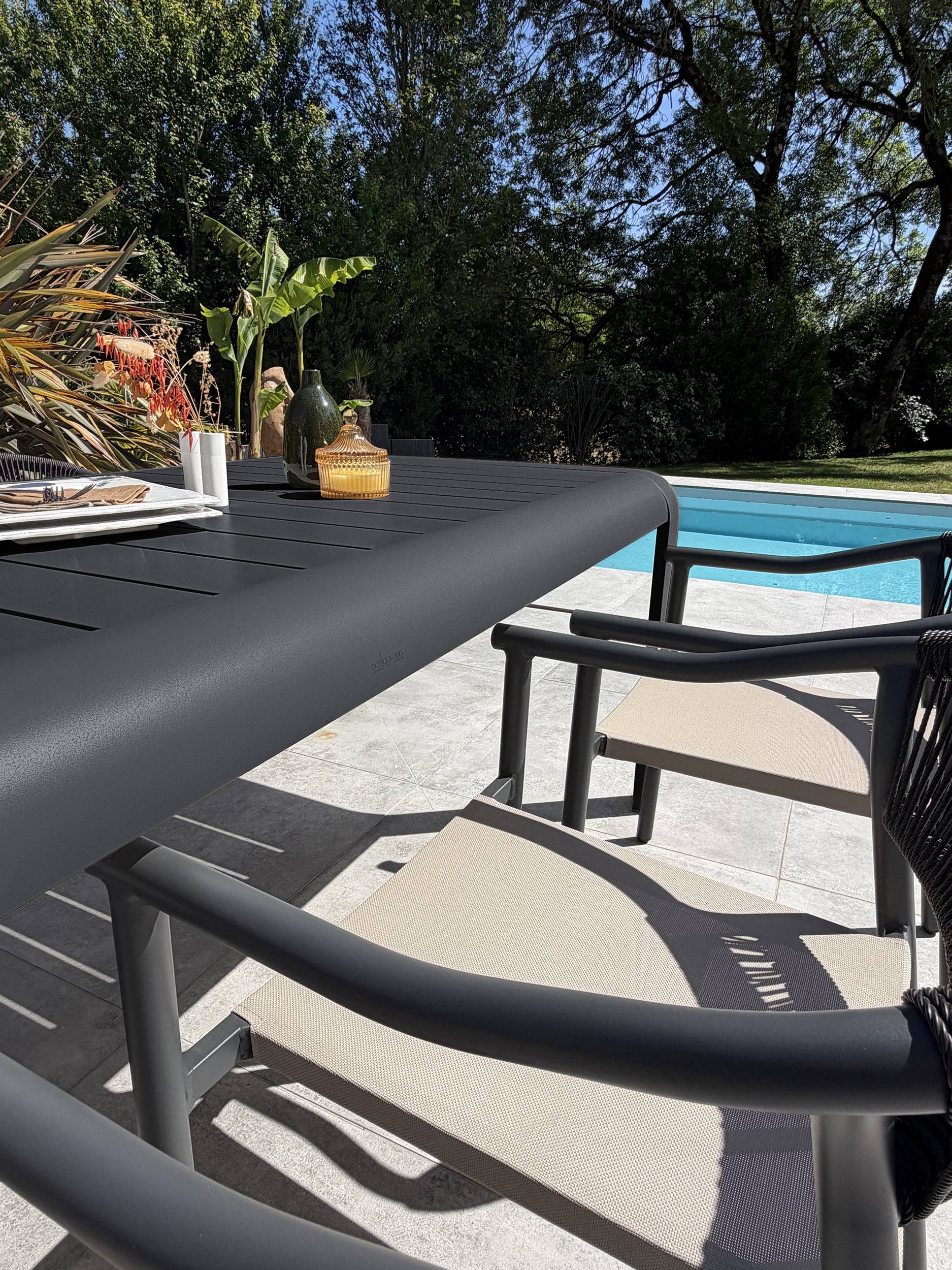 Dcb Garden - Ensemble repas de jardin en aluminium 6 places - Gris anthracite - HANOI - Image 4
