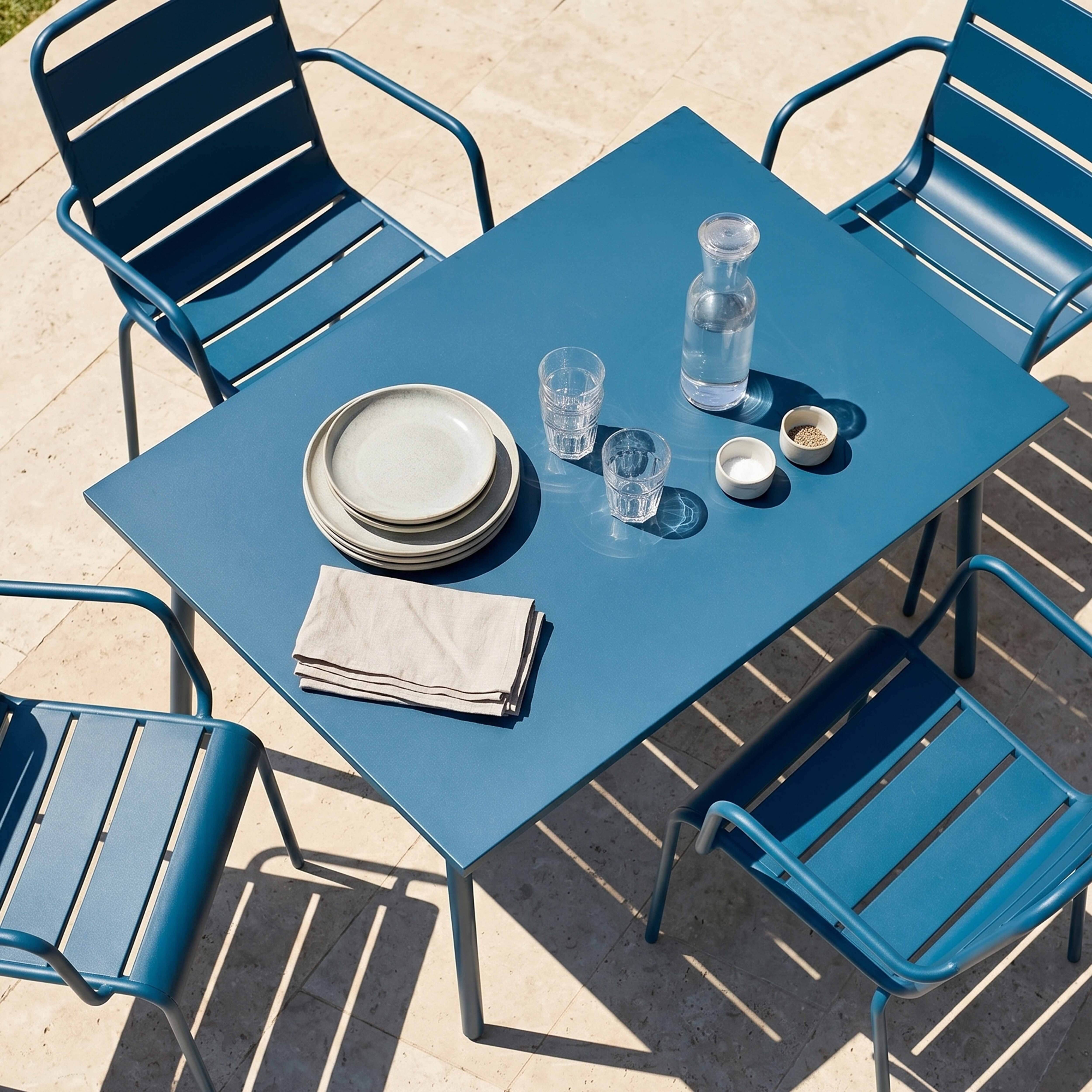Oviala - Ensemble table de jardin 120 cm et 4 fauteuils en métal bleu pacific Palavas - Oviala - Image 3