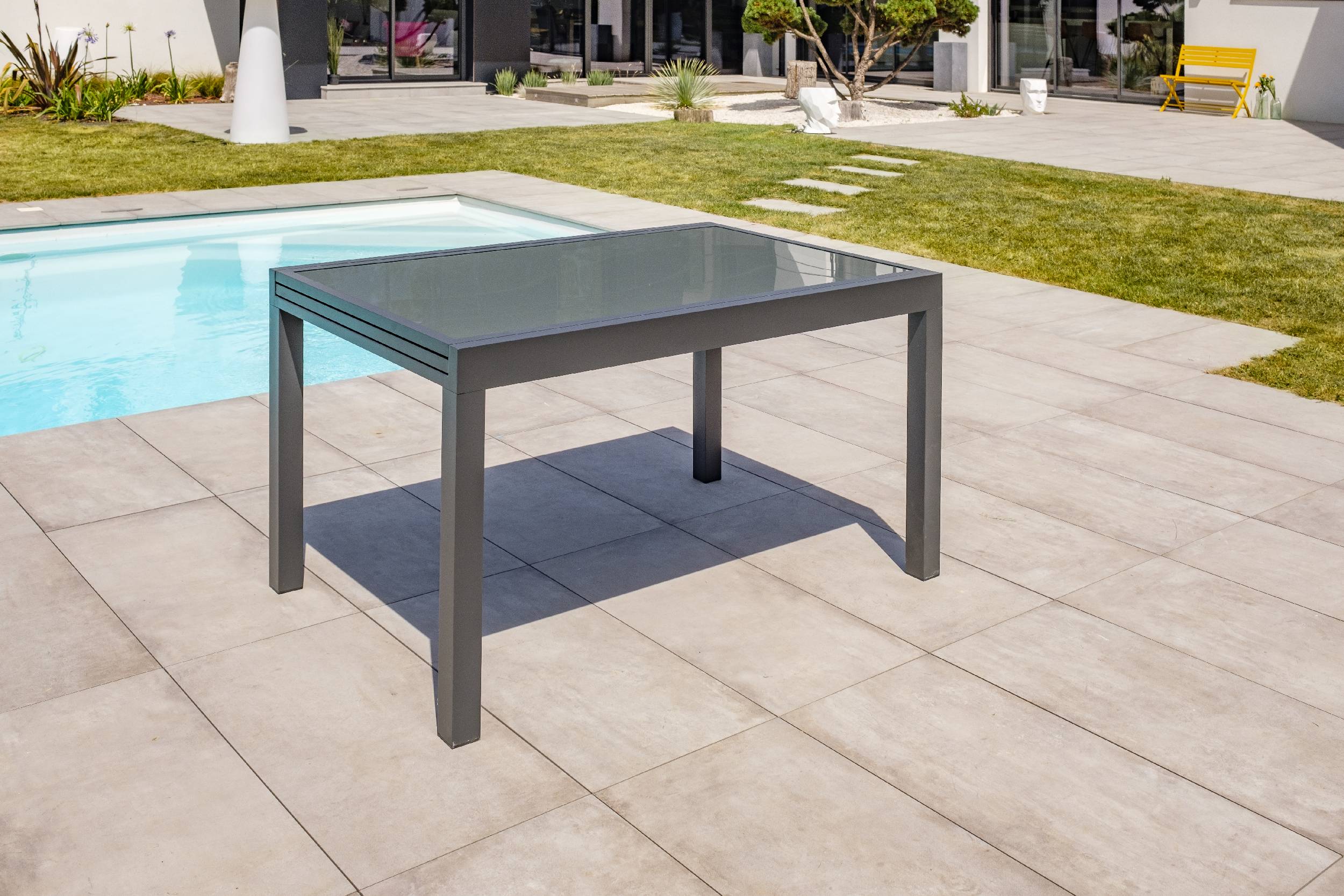Dcb Garden - Table de jardin 10 places en aluminium et plateau verre - Gris anthracite - TOLEDE - Image 2