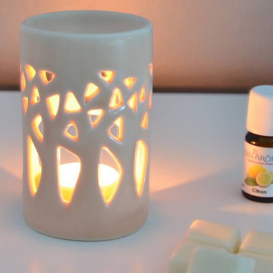 Diffuseur Huile Essentielle et Parfum – Bougeoir Aromathérapie en Céramique Grise-Projection de Lumière – Haut: 11 cm - Zen'Arôme - Image 7