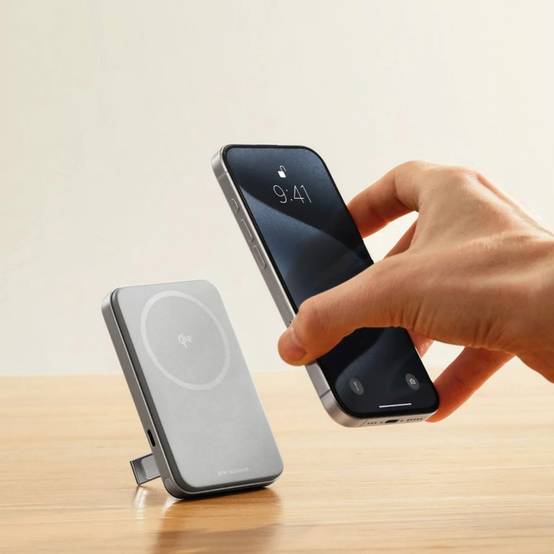 EcoFlow RAPID Magnetic Power Bank - Recharge Qi2 rapide et design compact - Image 4