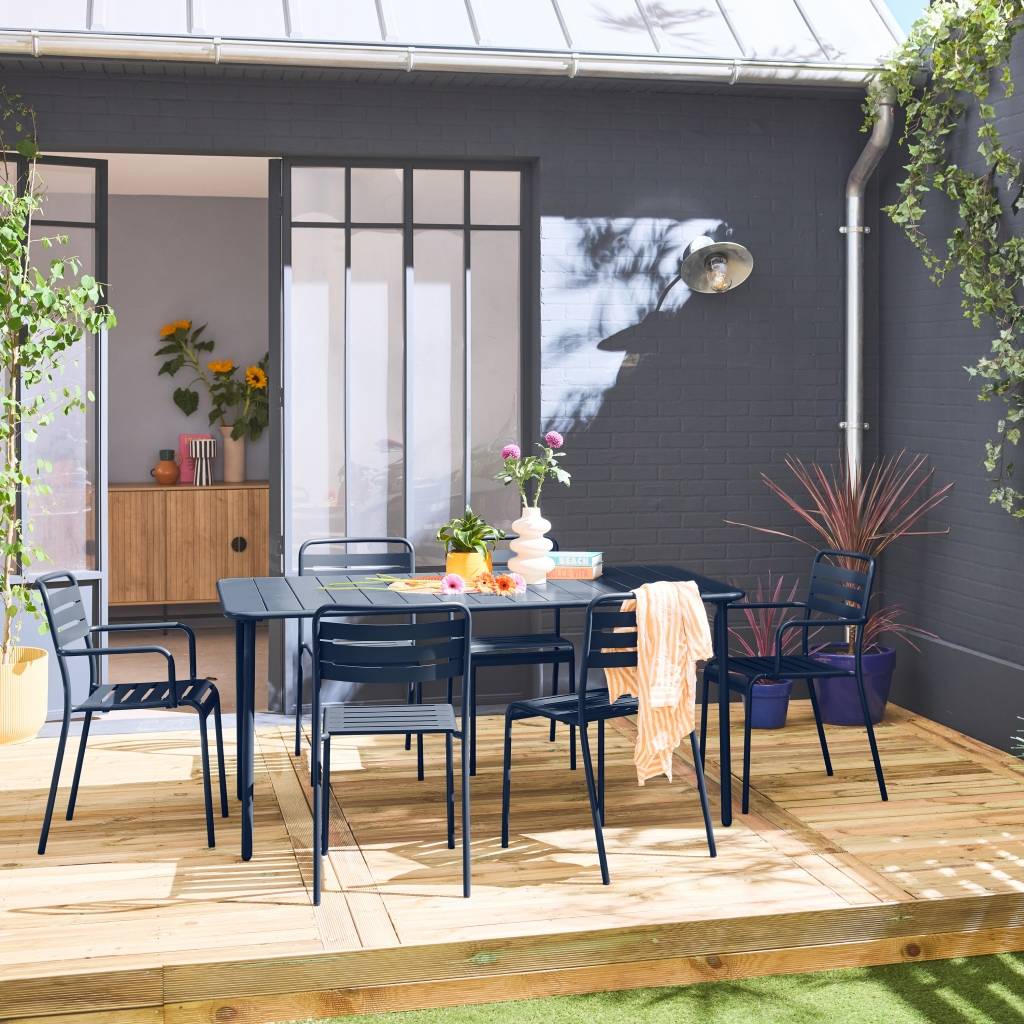 sweeek - Table de jardin métal + 6 assises bleu marine. acier traitement anti rouille | sweeek - Image 1